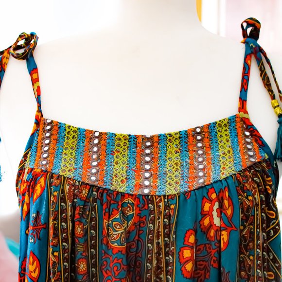 BOHO INSPIRED PRINT SPAGHETTI STRAP MIDI DRESS - Picture 7 of 8